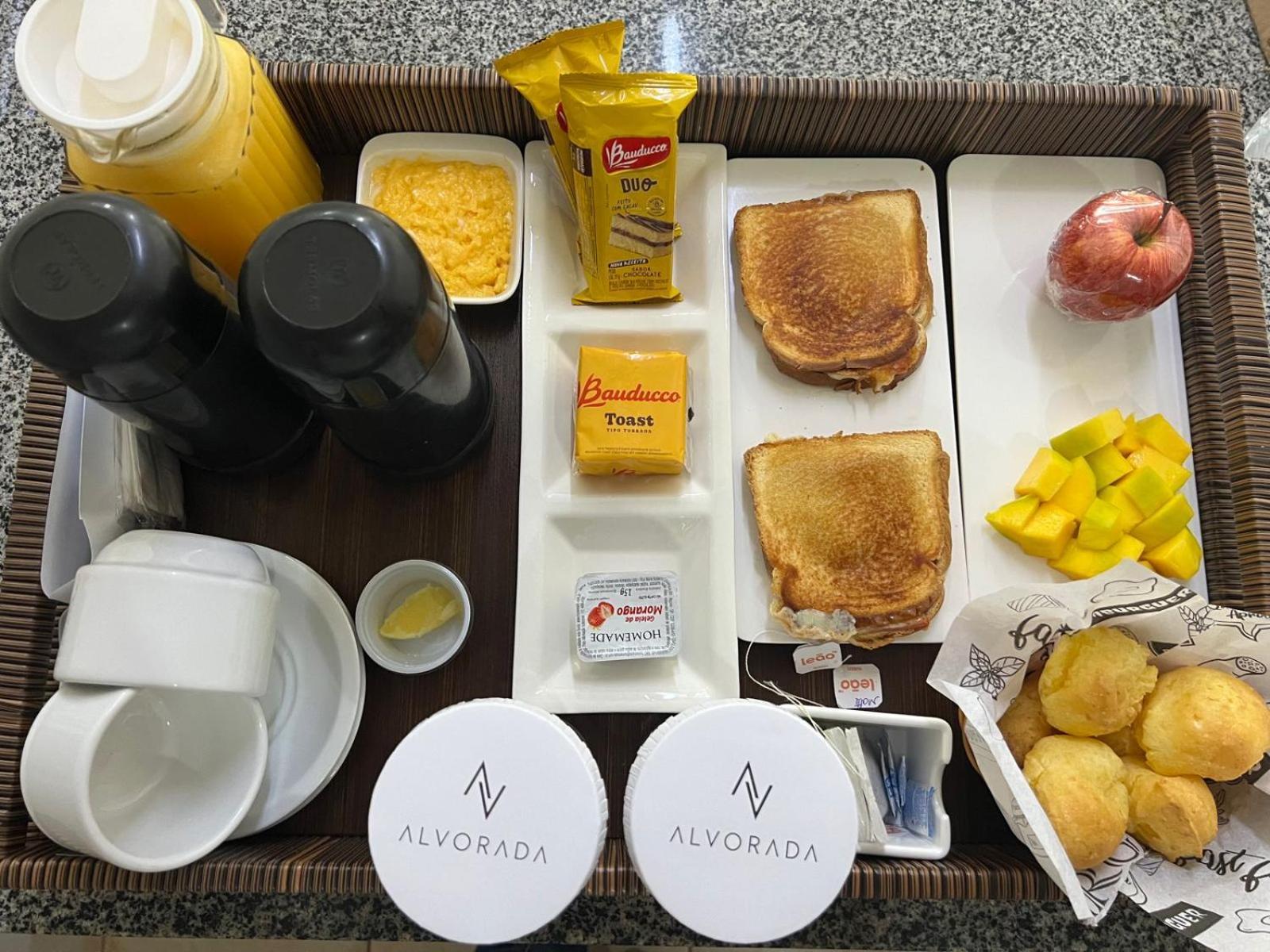 Alvorada Suites (Adults Only) Рио Верде Екстериор снимка